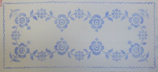 Előrajzolt keresztszemes terítő