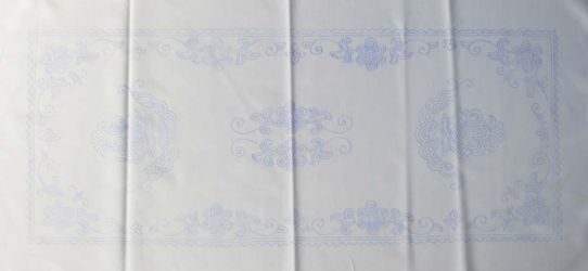 előnyomott hímezhető terítő