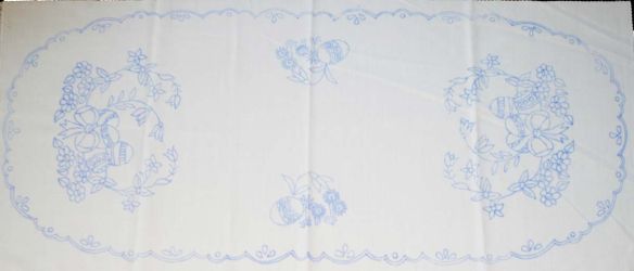 előnyomott hímezhető terítő