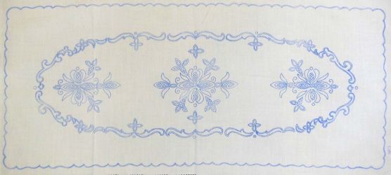 előnyomott hímezhető terítő