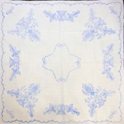 előnyomott hímezhető terítő