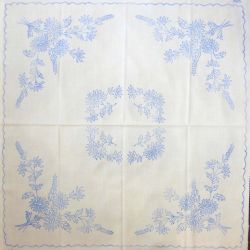 előnyomott hímezhető terítő