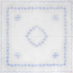 előnyomott hímezhető terítő