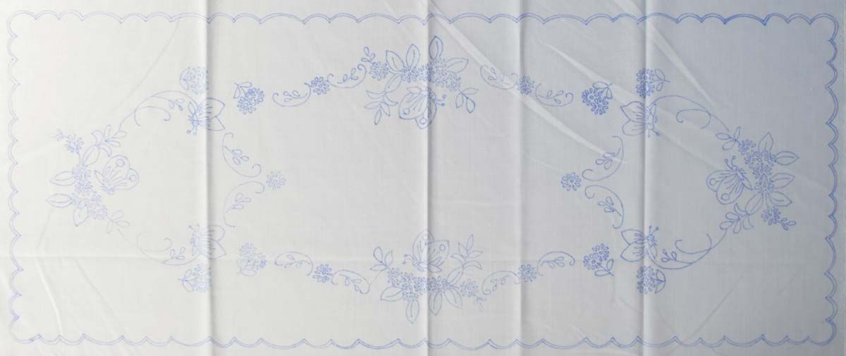 előnyomott hímezhető terítő