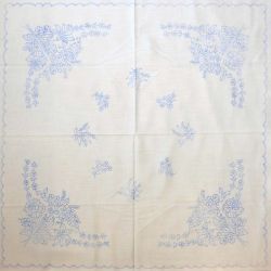 előnyomott hímezhető terítő