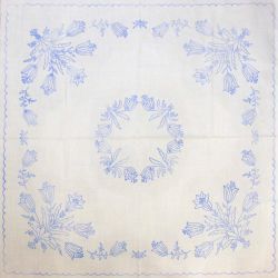 előnyomott hímezhető terítő