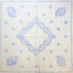 előnyomott hímezhető terítő