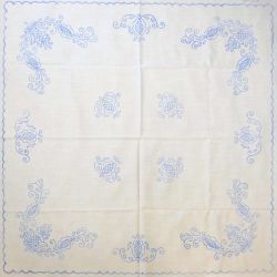 előnyomott hímezhető terítő