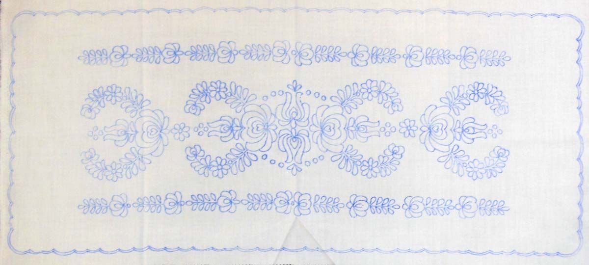 előnyomott hímezhető terítő